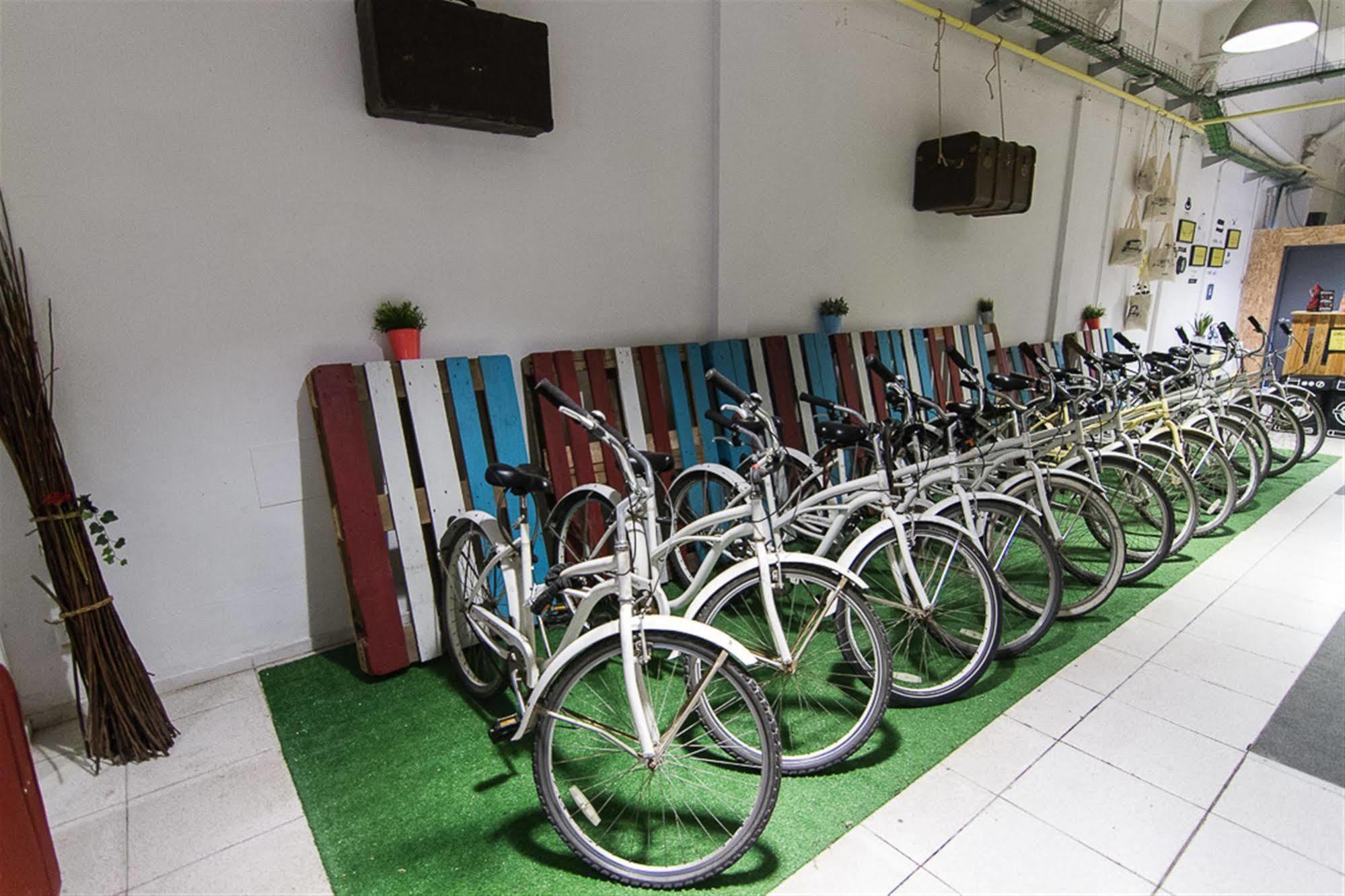 Bed & Bike Barcelona Hostel Eksteriør bilde